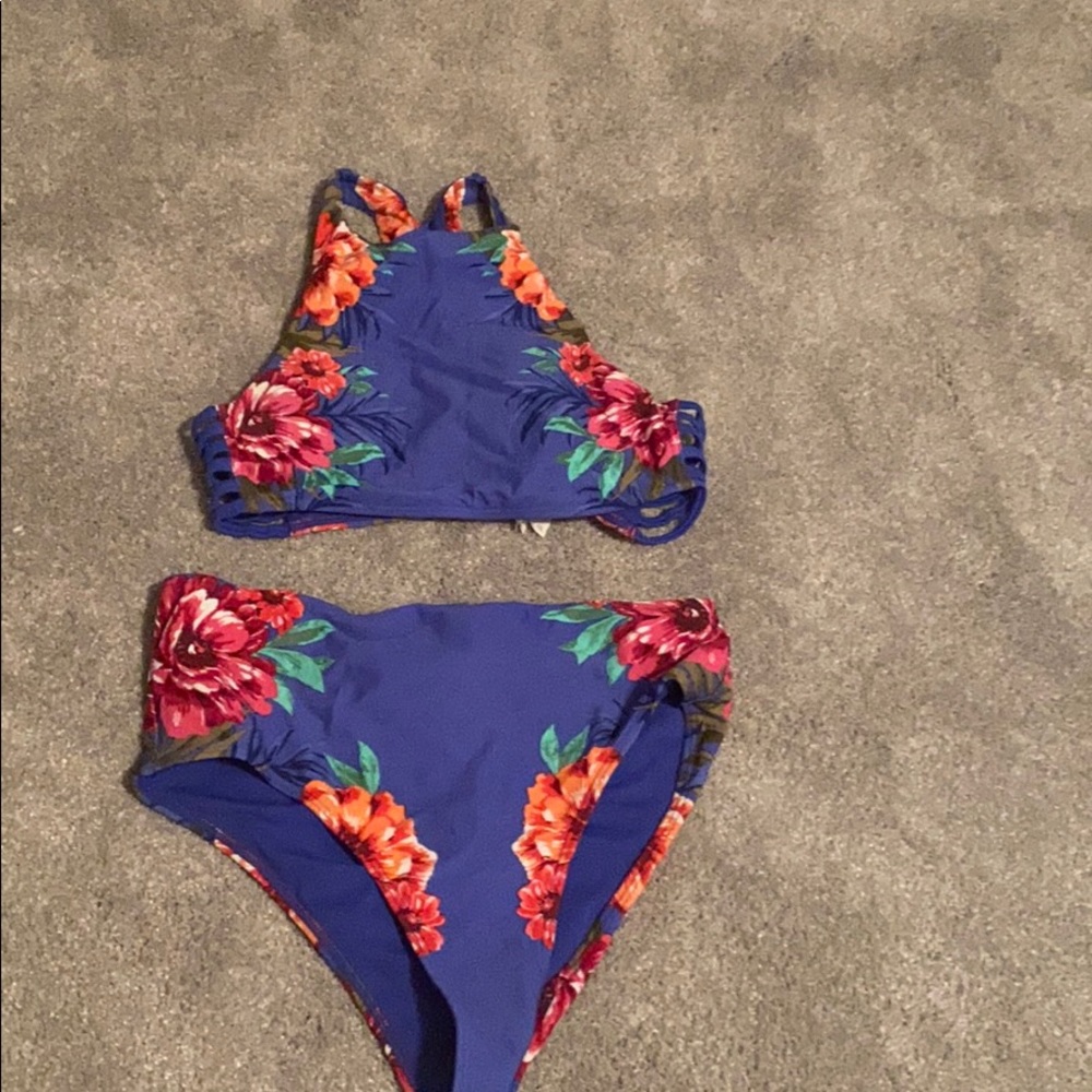 hollister bikini set